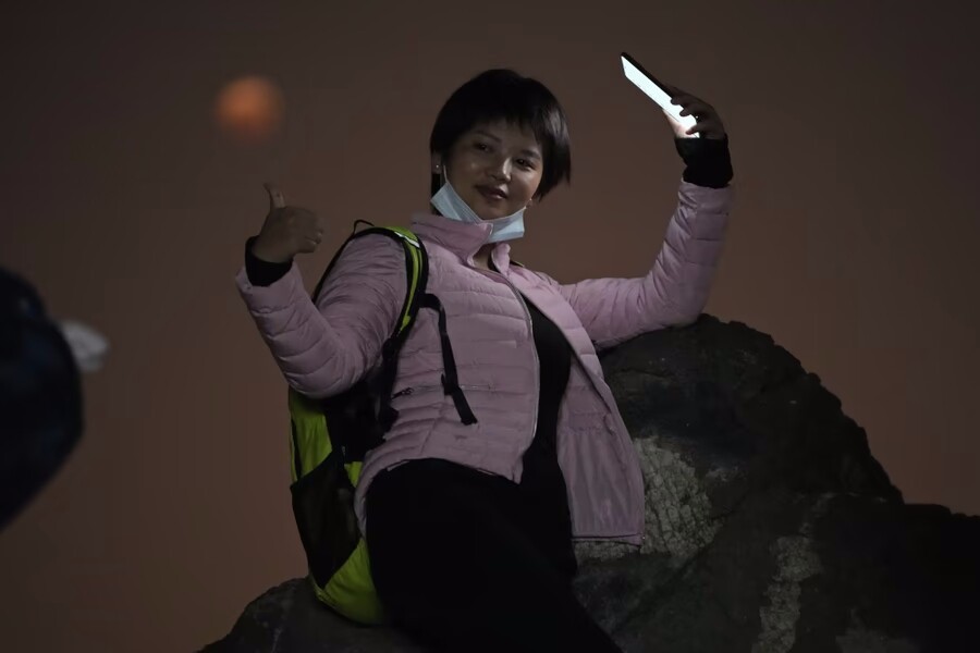 Фотографии полного лунного затмения 8 ноября 2022 года (14 фото)